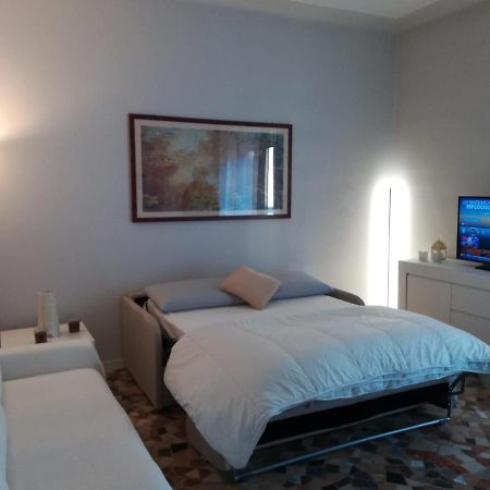 Primo Piano - Bilocale Casa Vacanze Brescia Luaran gambar