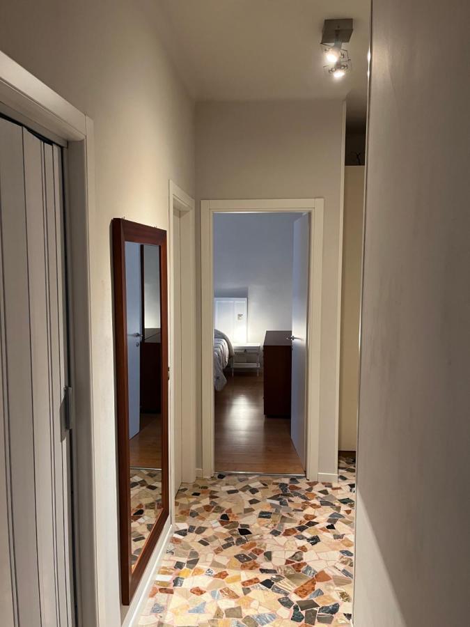Primo Piano - Bilocale Casa Vacanze Brescia Luaran gambar