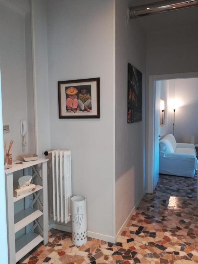 Primo Piano - Bilocale Casa Vacanze Brescia Luaran gambar